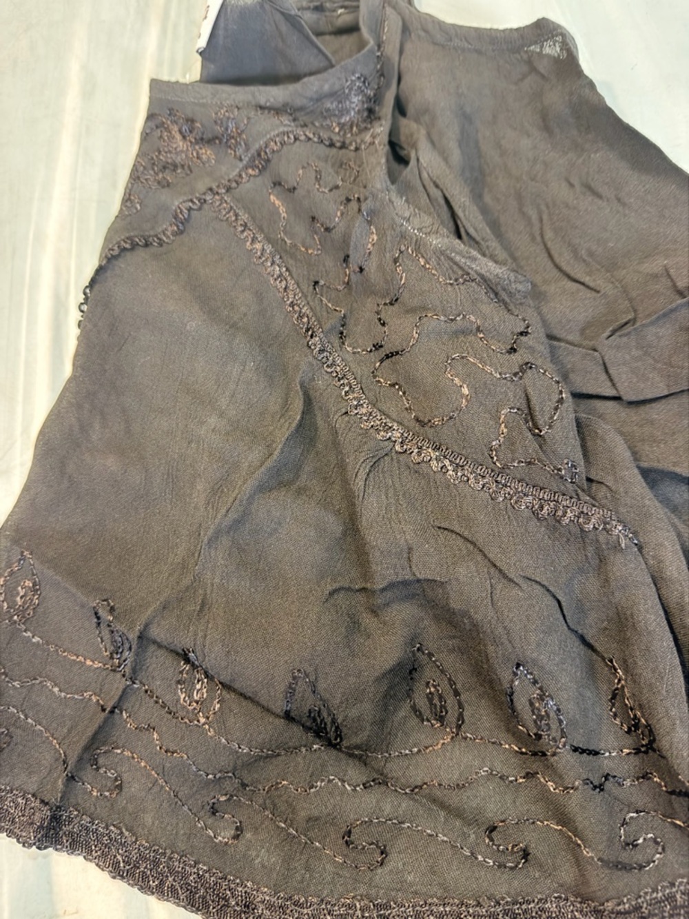 Rhea Festival Black Embroidered Scoop-Neck tank top - oversized NWT 100% Viscose - Picture 3 of 7